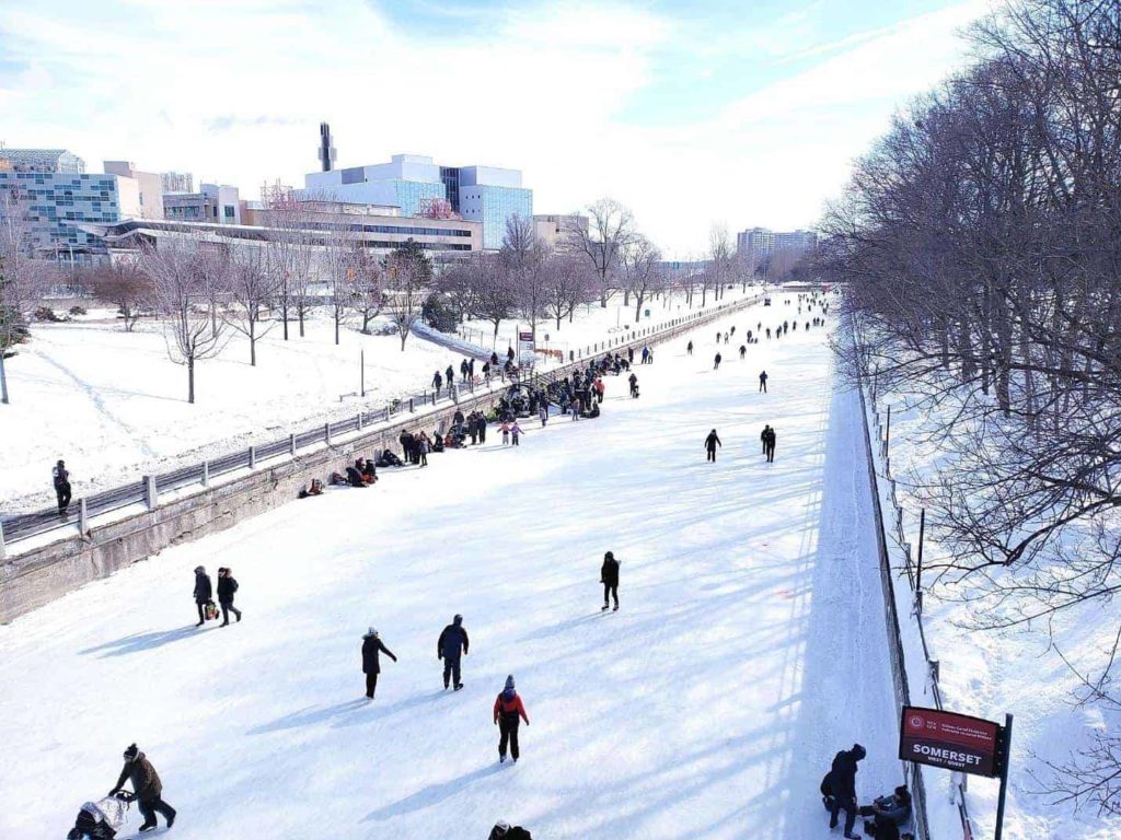 It has the world’s longest outdoor skating rink.