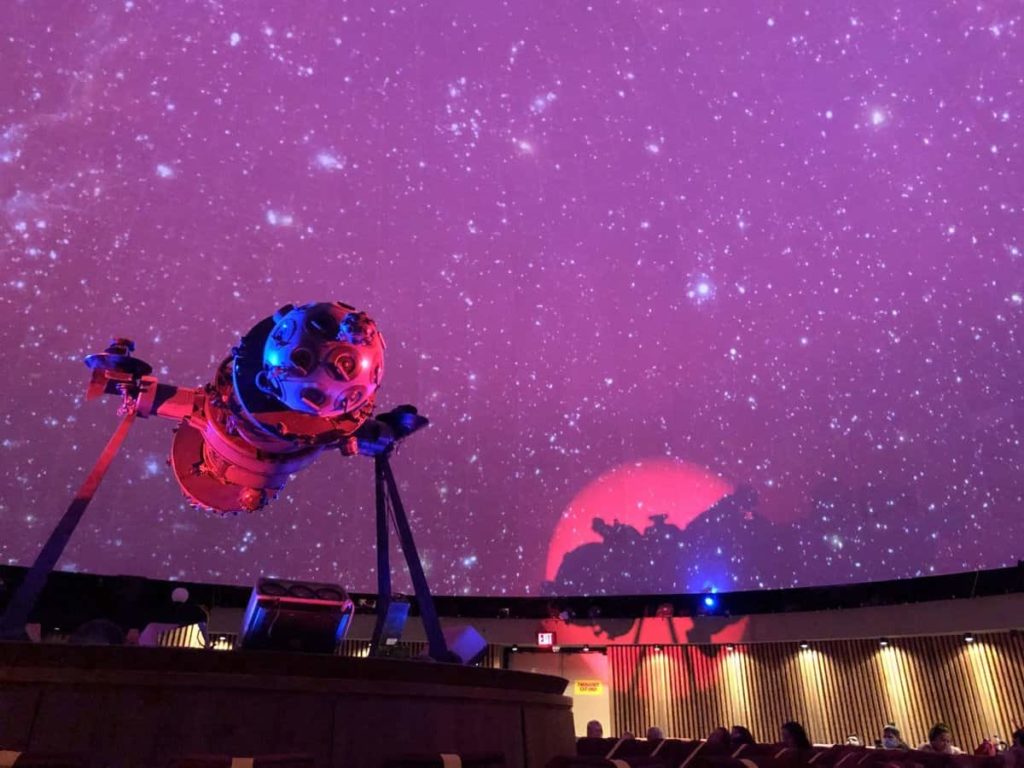 Stargaze at the Manitoba Planetarium