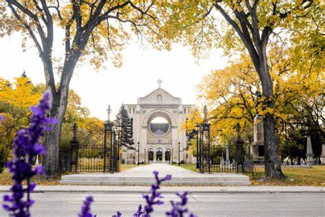 Visit Saint Boniface