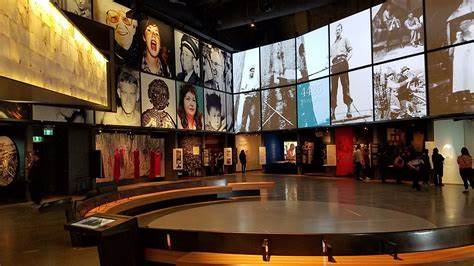 Visit the Canadian Museum for Human Rights