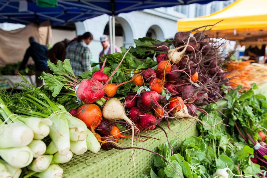 Country Root's Market & Garden