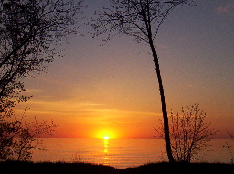 Twin Lakes Beach