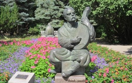 Take a walk through the Leo Mol Sculpture Garden image 1