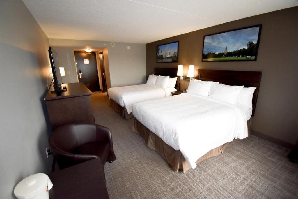 Canad Inns Destination Center Club Regent Casino Hotel