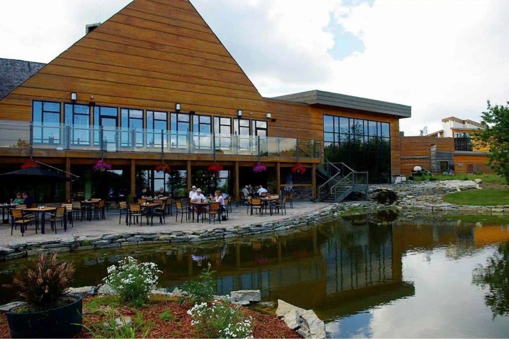 Lakeview Hecla Resort