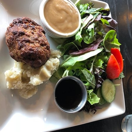 Marion Street Eatery at The Sutton Place Hotel Winnipeg