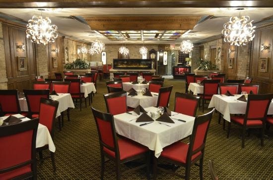 Maxime’s Restaurant & Lounge at The Fort Garry Hotel