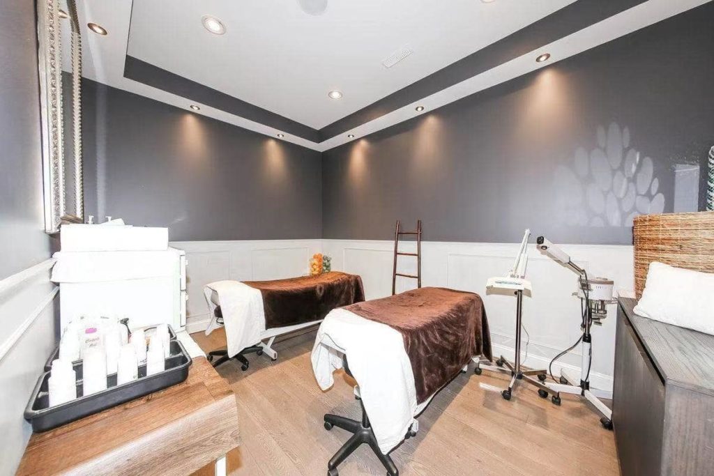Strada Personal Spa